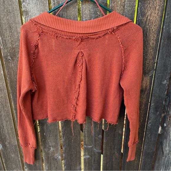 We The Free by Free People Darcy Cropped Distressed Burnt Orange Sweater Sz S - Picture 12 of 15